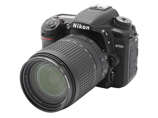 Nikon D7500 レンズキットモデル(AF-S DX 18-140mm VR)レンタル