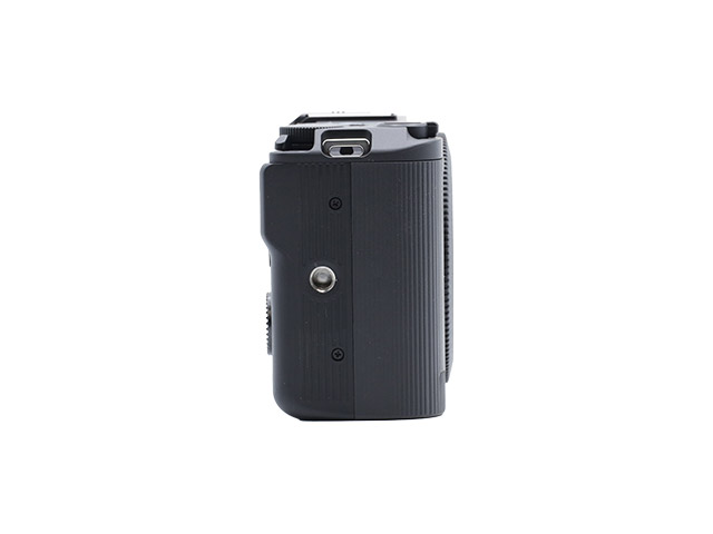 EOS R50 Vi{fB̂݁j 