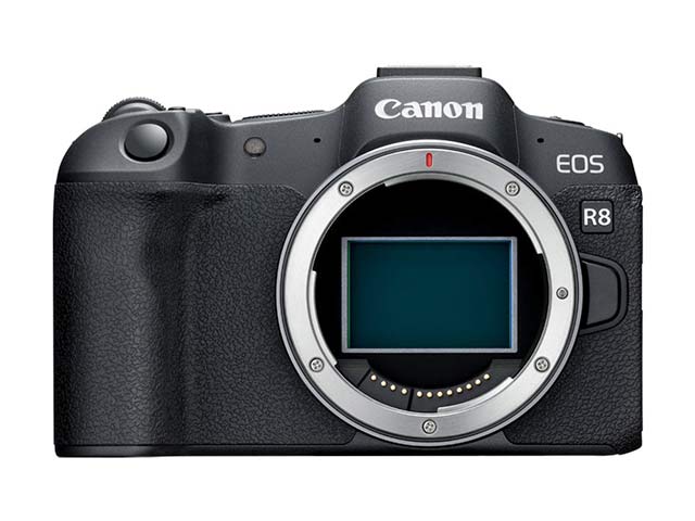 EOS R8