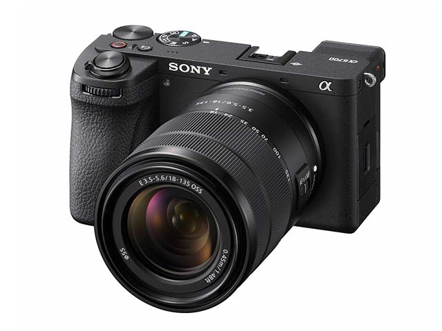 ��6700 ILCE-6700M�iE 18-135 mm F3.5-5.6 OSS�t���j 
