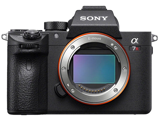 SONY 7R III {fB^