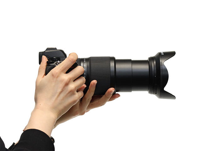 �y�͂��߂Ắz�~���[���X���\�Y�[���Z�b�g �j�R��A�iZ50�E24-200mm�j