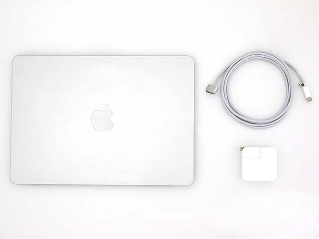 MacBook Air MRXQ3J/AiM3`bv/13.6C`j Vo[ ti