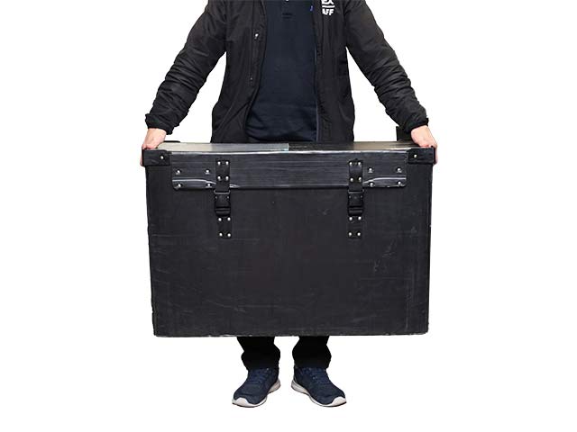 HDR�Ή�4K���j�^�[ 32UN650K-W ���[�P�[�X