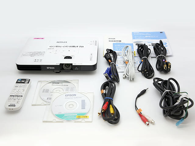 新品未使用　プロジェクター　EPSON EB-1780W