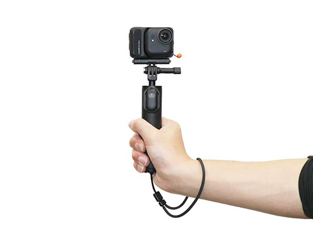Insta360 �O�r�t���~�j���B��_ 2.0 �����R���L�b�g
