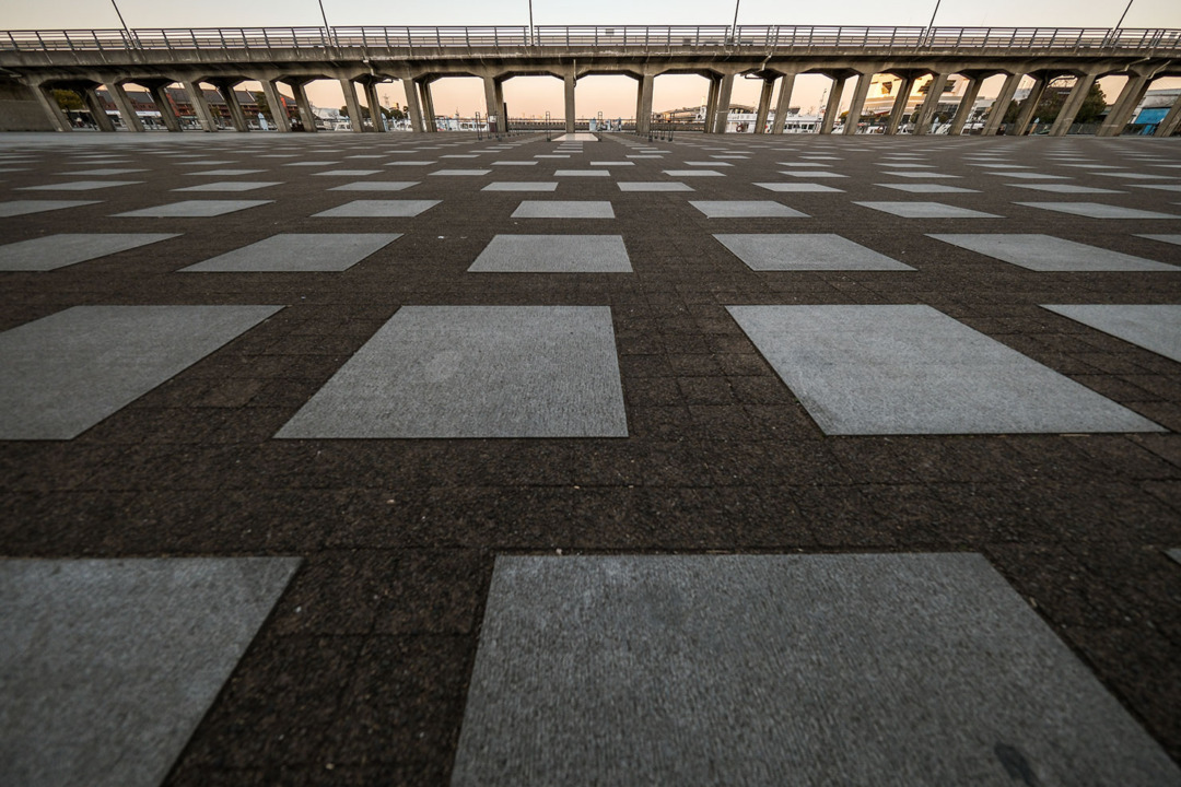 XF8mmF3.5 R WRで撮影した作例 タイル道・橋