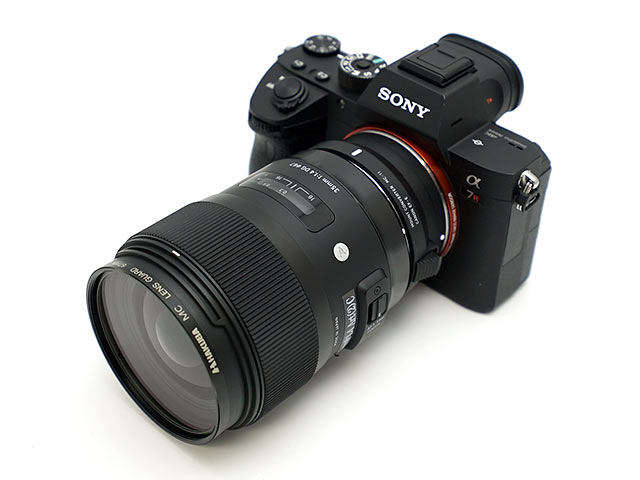 SIMGA MC-11 SONY α に、Canon EFレンズ のアダプター-